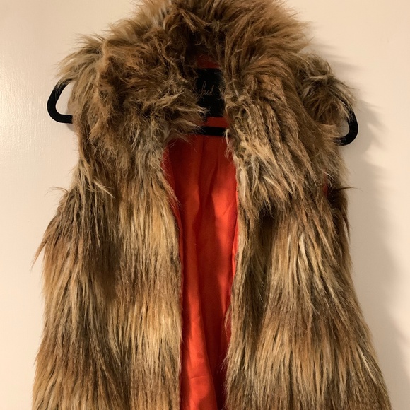 JACK Faux fur vest - Picture 1 of 2